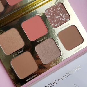 Lucky Glow Blush, Bronzer & Highlighter Palette